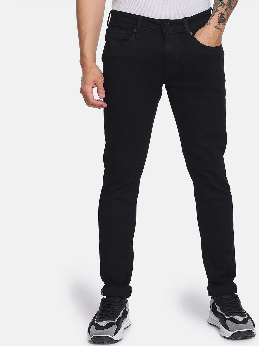 

Flying Machine Mid Rise Twill Luxe Jeans, Black