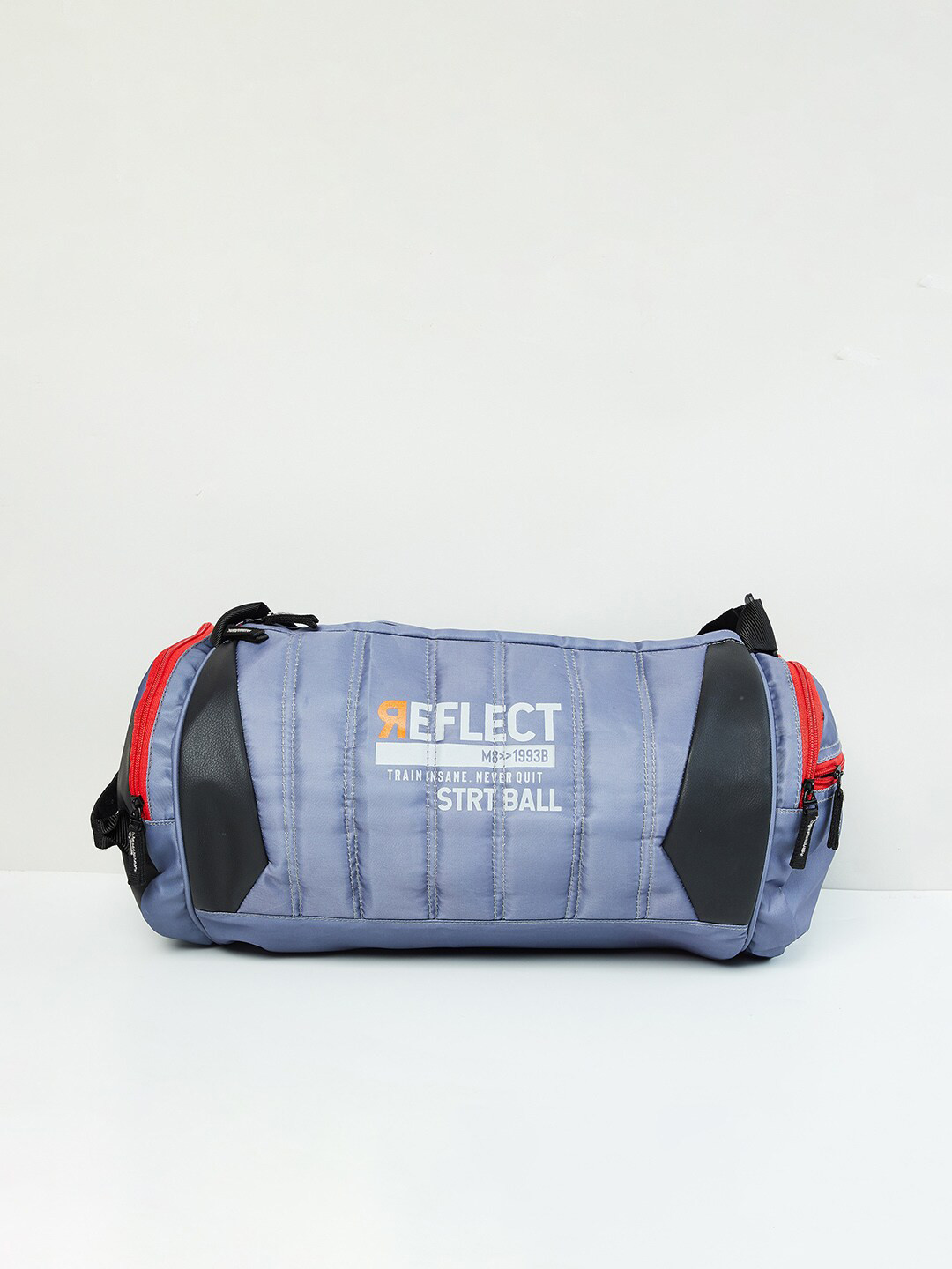 

max Men Textured Duffel Bag, Grey