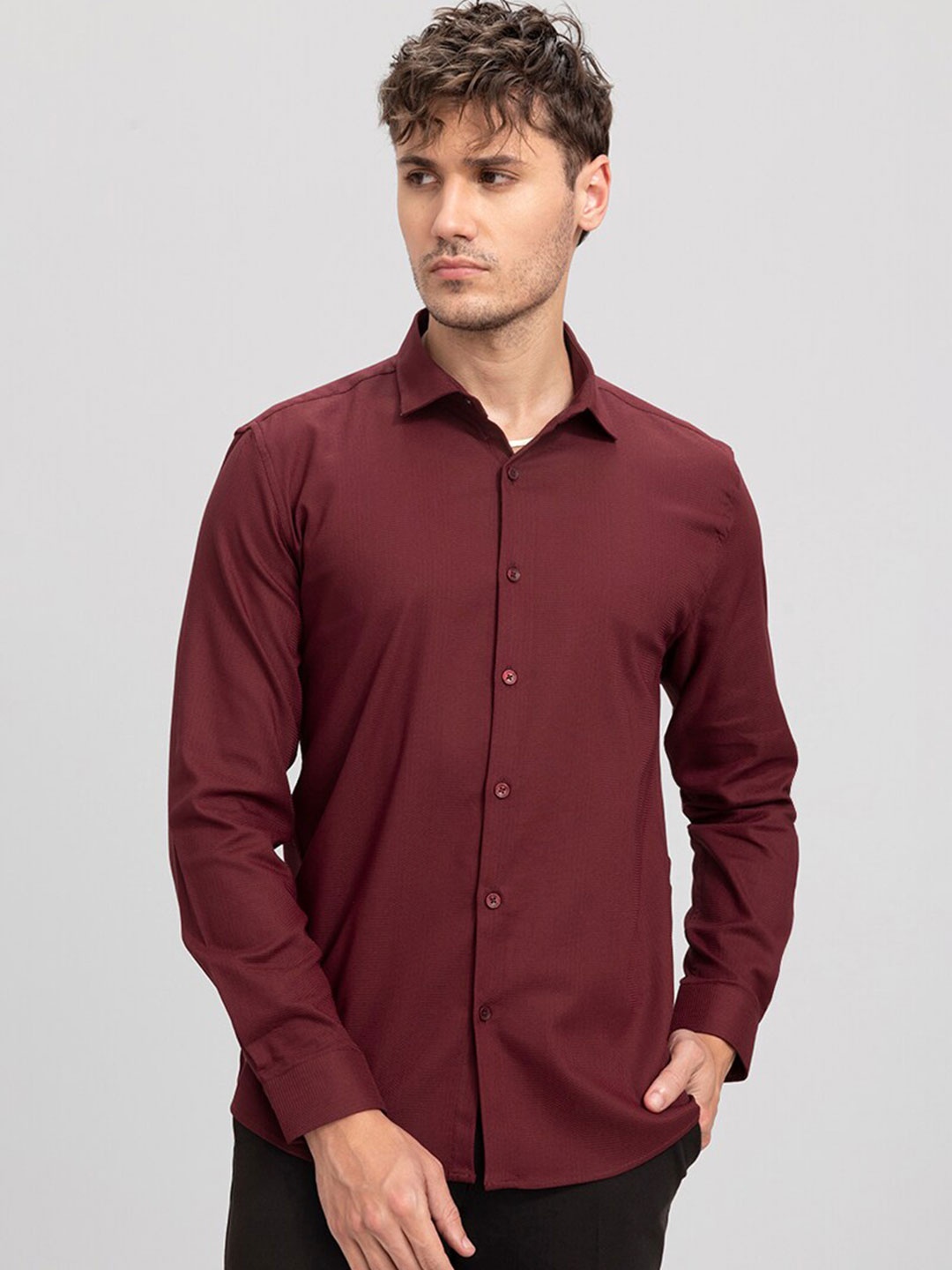 

Snitch Men Slim Fit Casual Cotton Shirt, Red