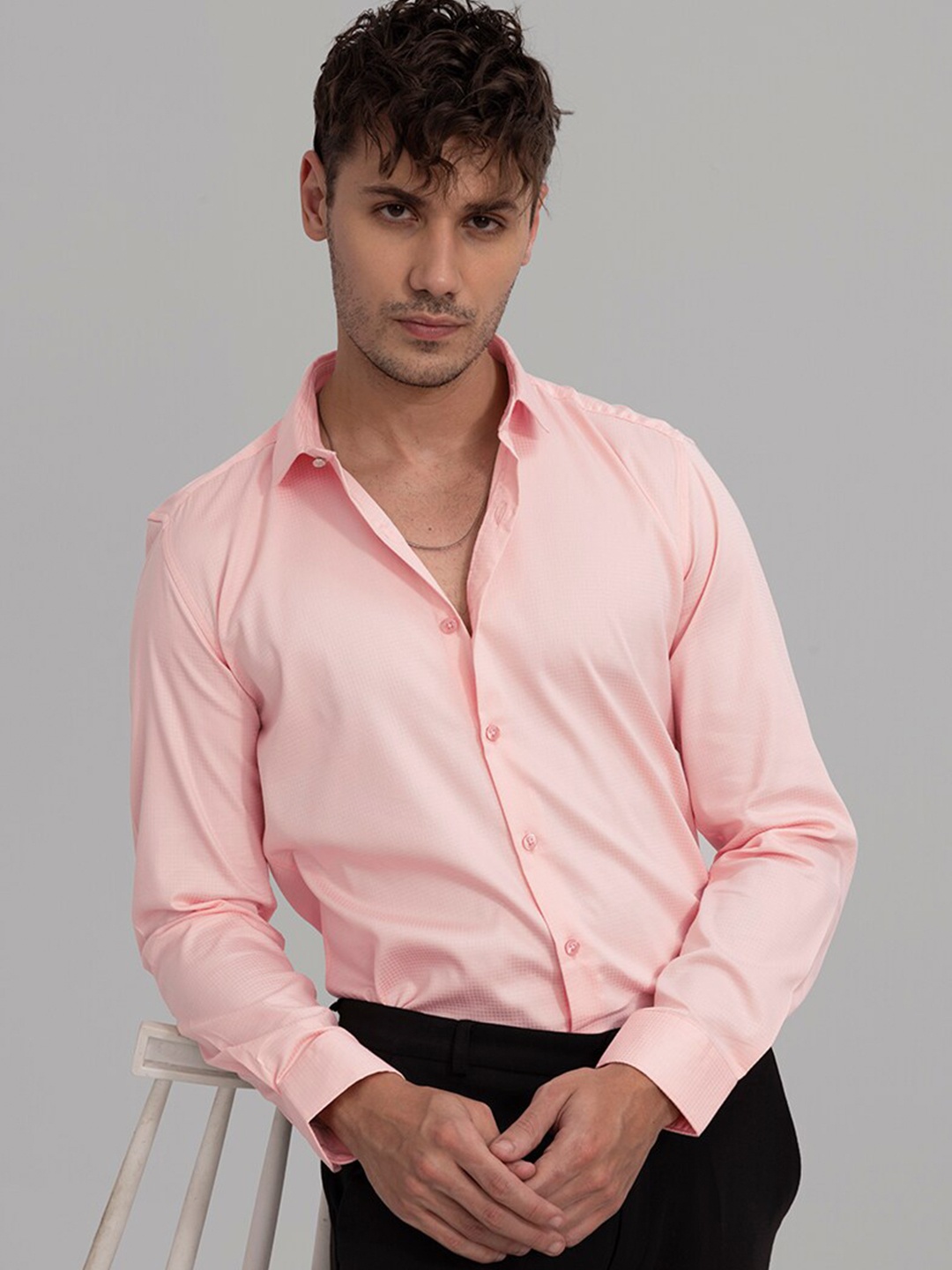 

Snitch Men Micro Checked Slim Fit Casual Cotton Shirt, Pink