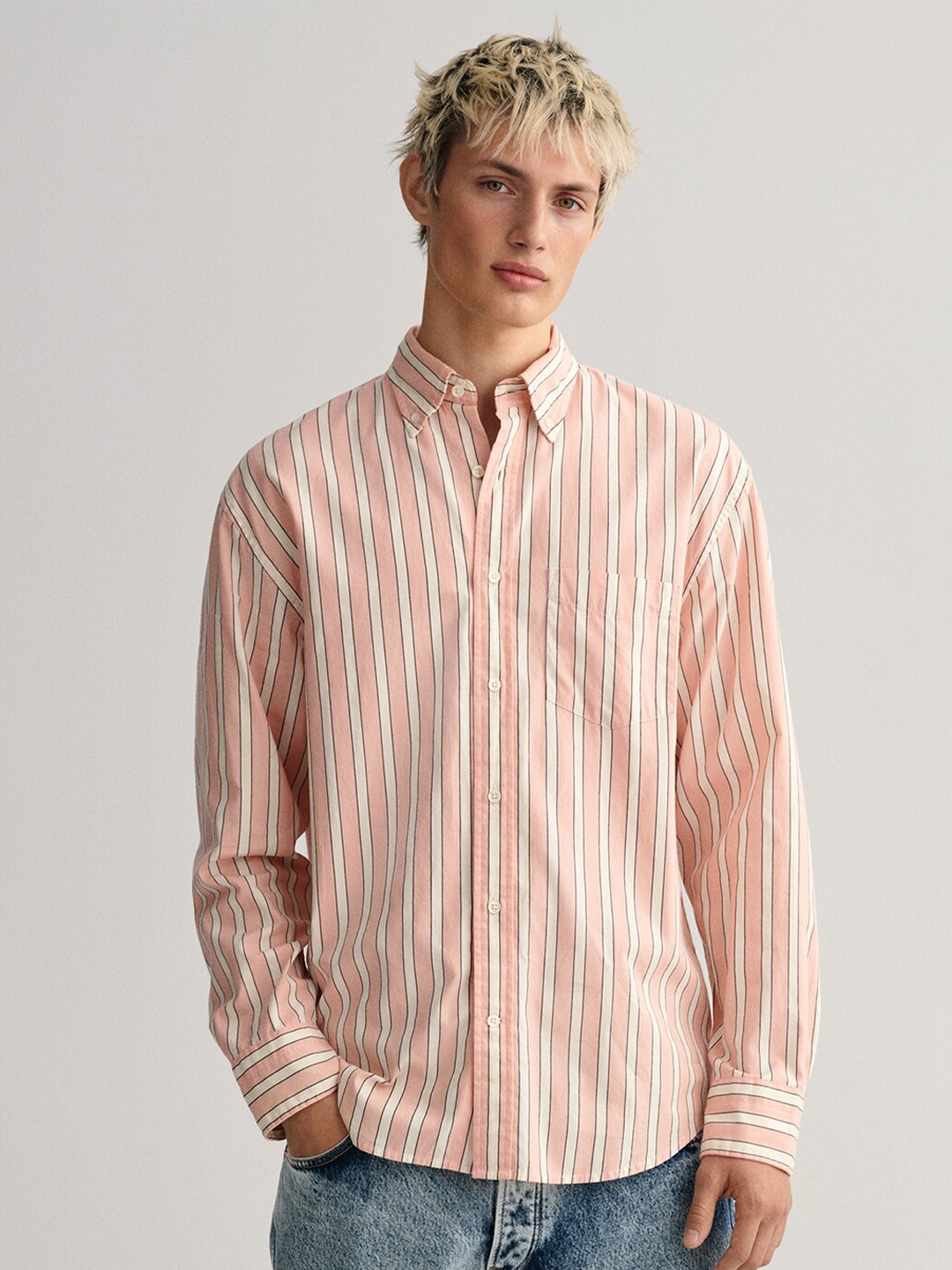 

GANT Men Relaxed Fit Striped Casual Shirt, Peach