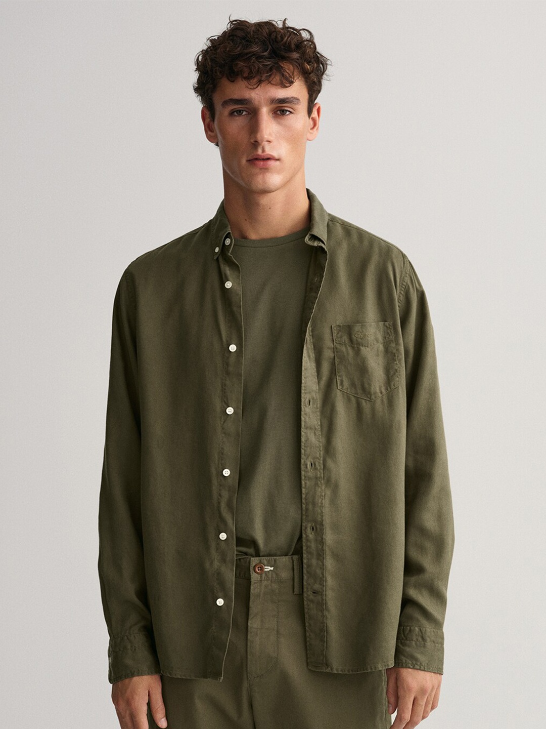 

GANT Men Comfort Cotton Casual Shirt, Olive