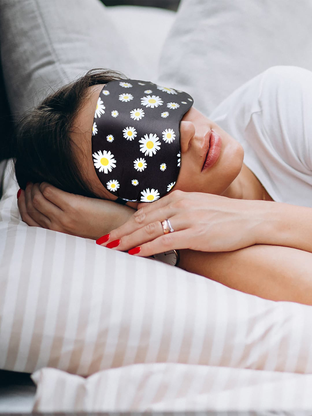 

JENNA Floral Printed Sleeping Eye Mask With Cooling Ice Gel, Black