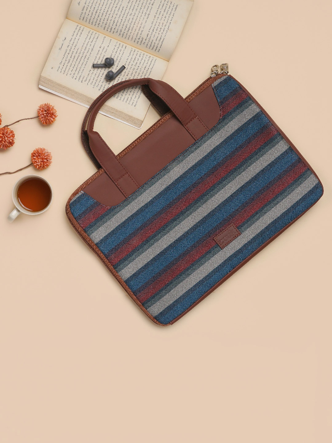 

ZOUK Women Brown & Blue Striped Jute Laptop Sleeve