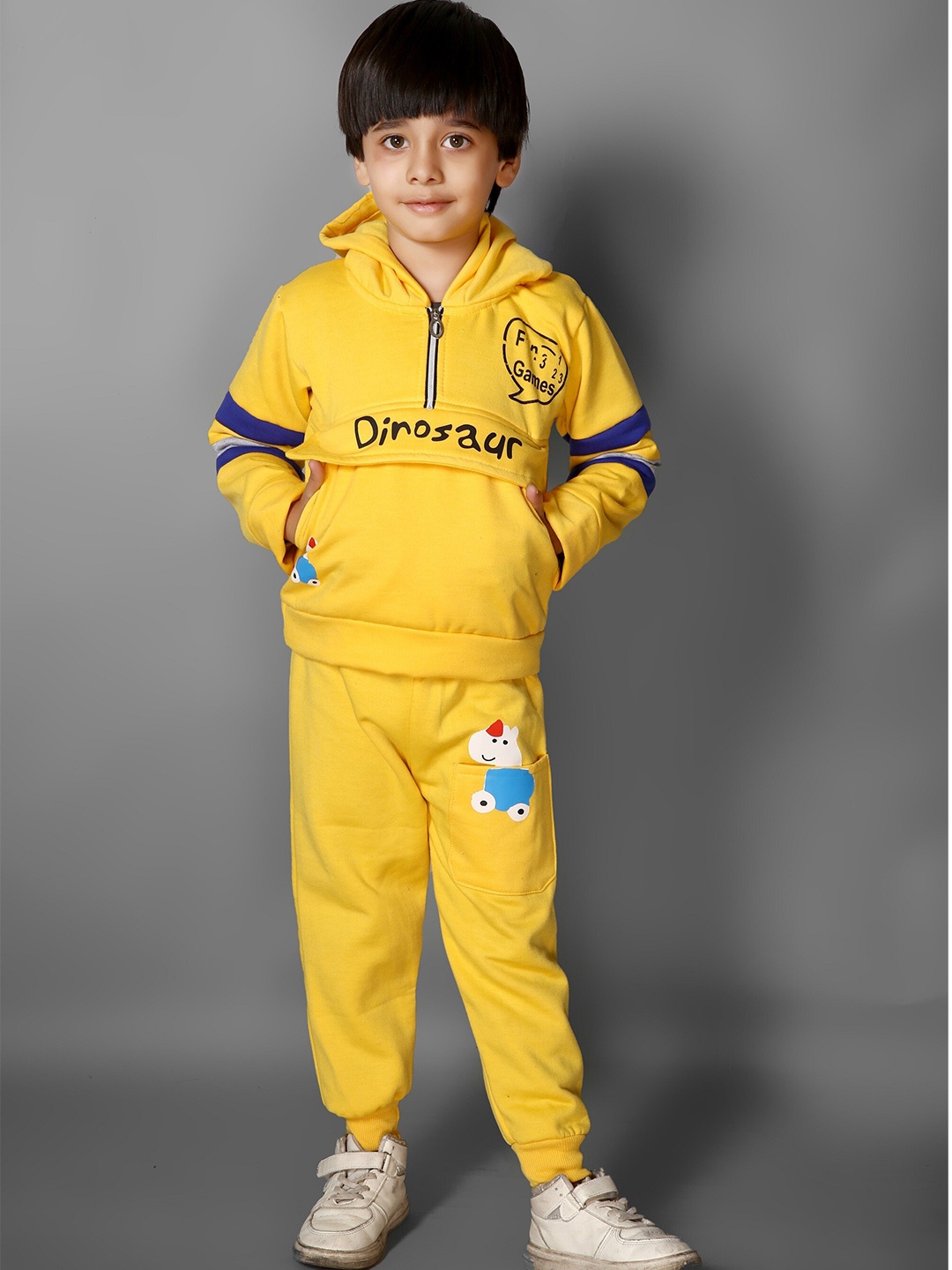 

Ameeha Unisex Kids Yellow & Blue Printed T-shirt with Trousers