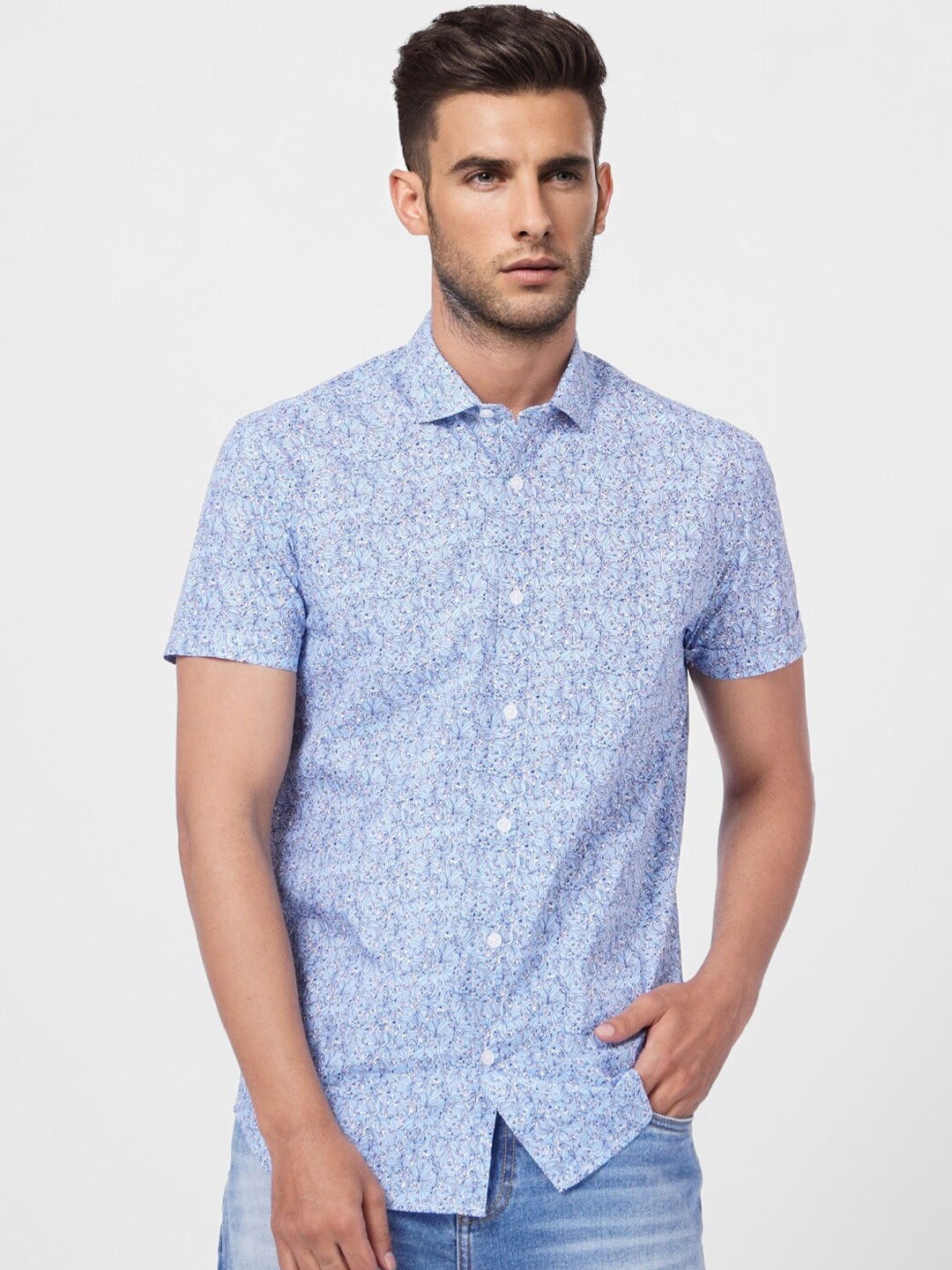 

Jack & Jones Men Abstract Printed Cotton Casual Shirt, Blue