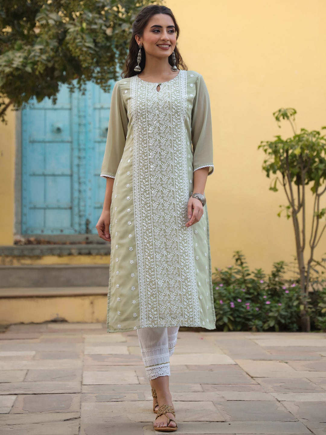 

Juniper Keyhole Neck Ethnic Motifs Embroidered Georgette Kurta, Lime green