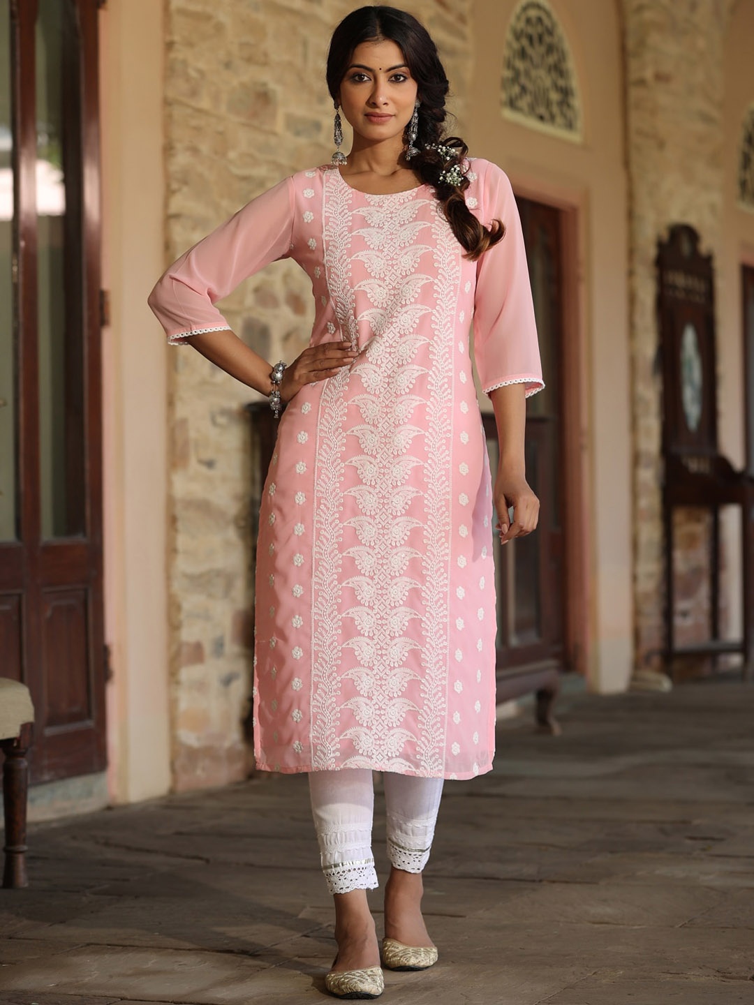 

Juniper Women Ethnic Motifs Embroidered Georgette Kurta, Pink