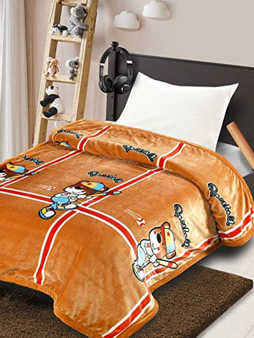 

Butterthief Brown & Red Cartoon Characters AC Room Single Bed Blanket