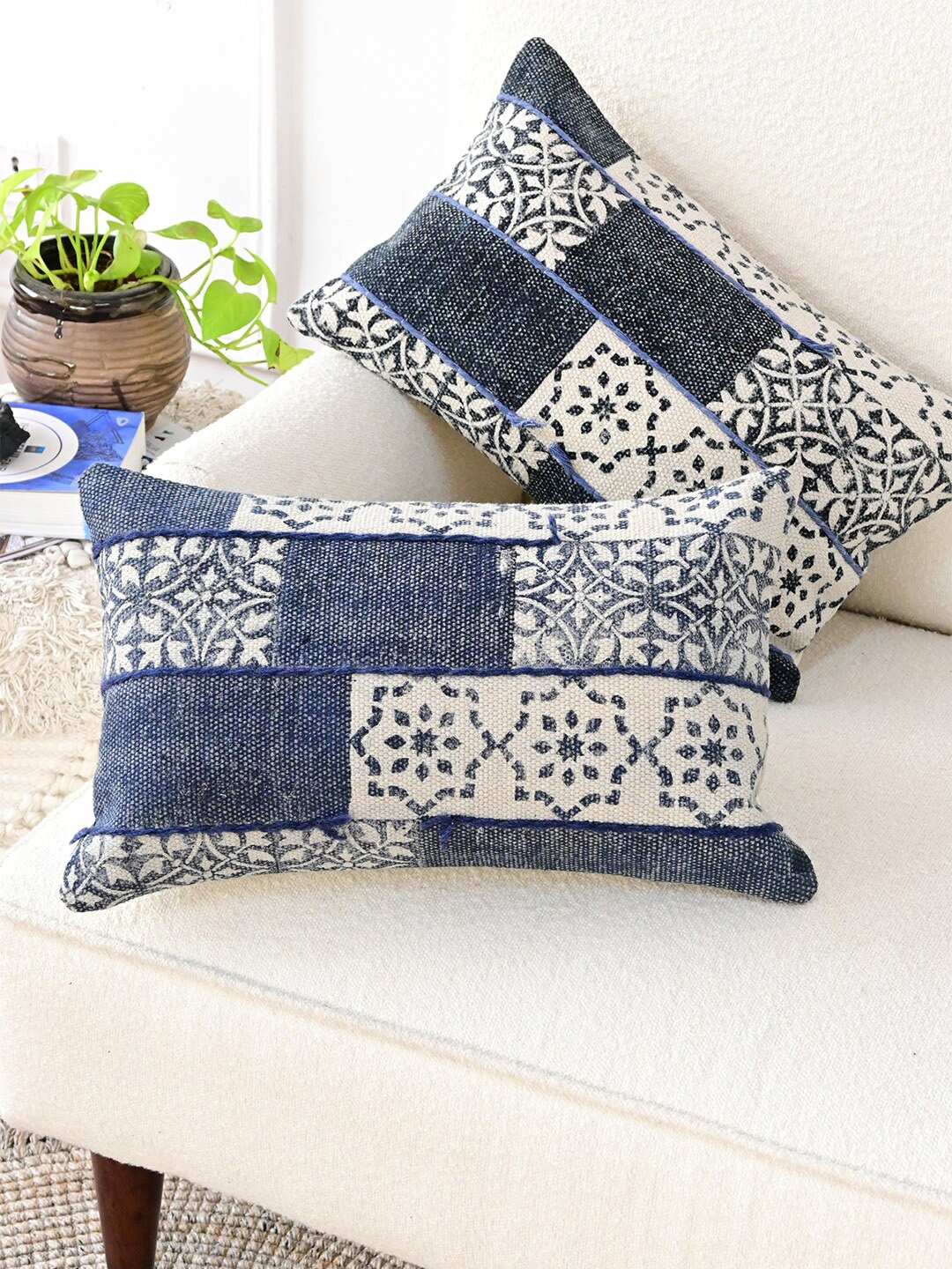 

Art Avenue White & Blue Floral Thread Work Cotton Rectangle Cushion Cover