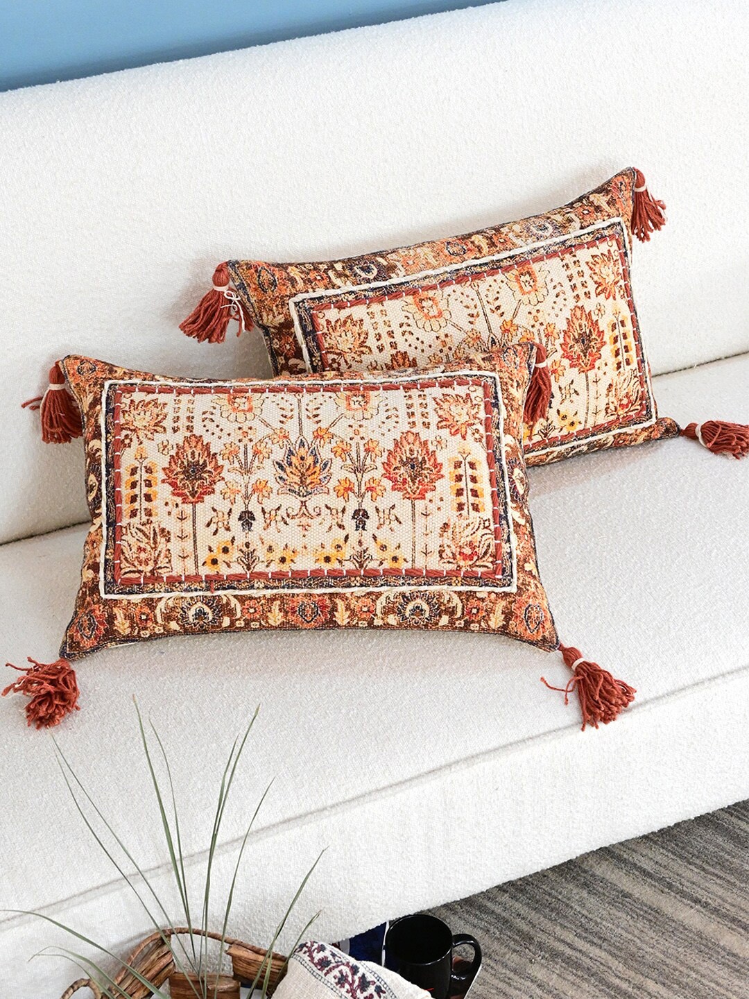 

Art Avenue Brown & Red Ethnic Motifs Cotton Rectangle Cushion Cover