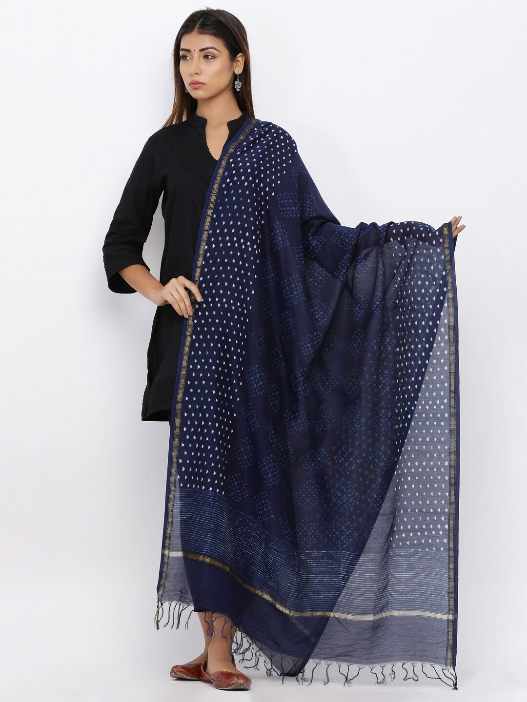 

SOUNDARYA Printed Pure Cotton Block Print Dupatta, Navy blue