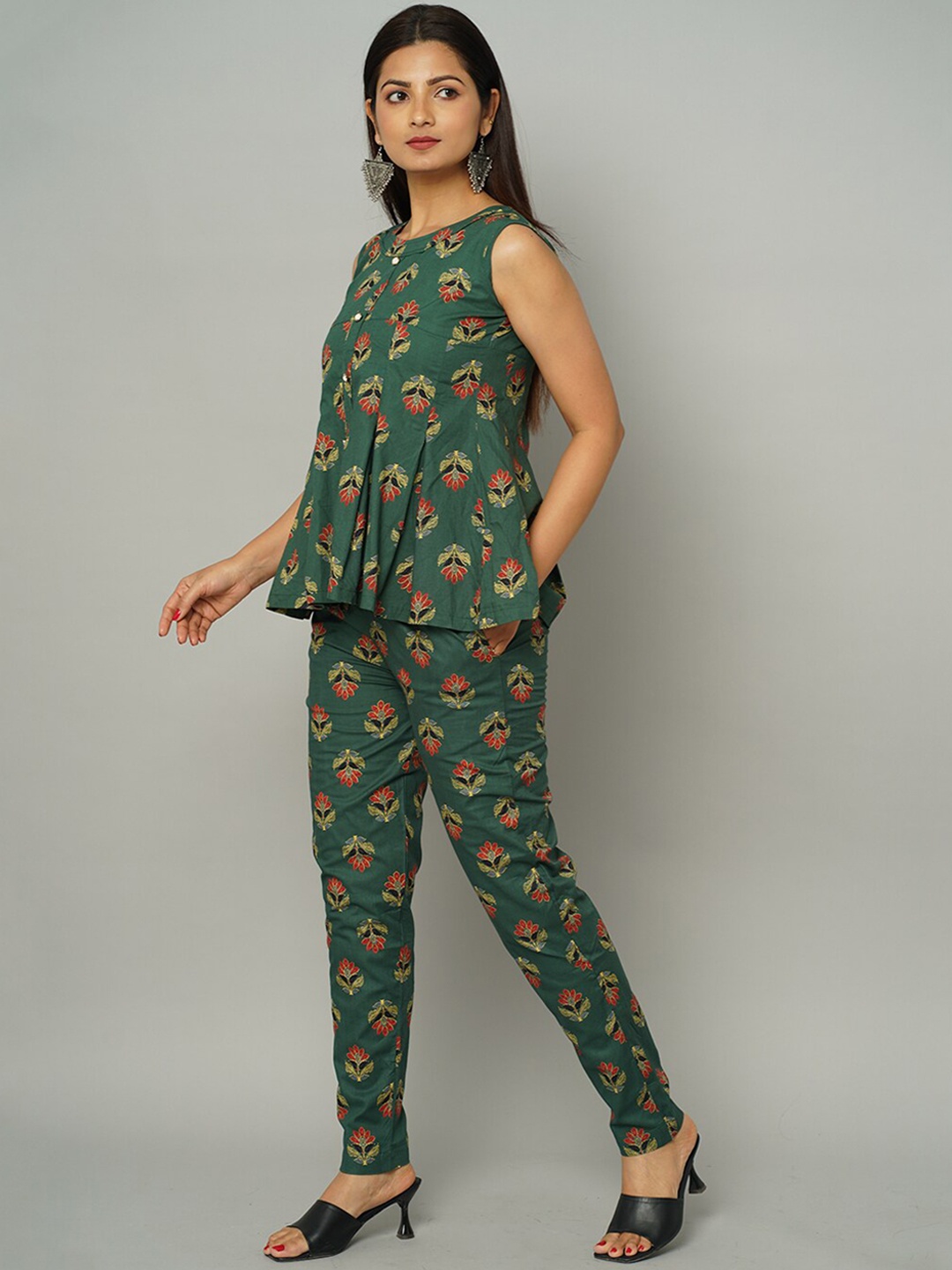 

NAYRA Women Green Printed Top with Trousers