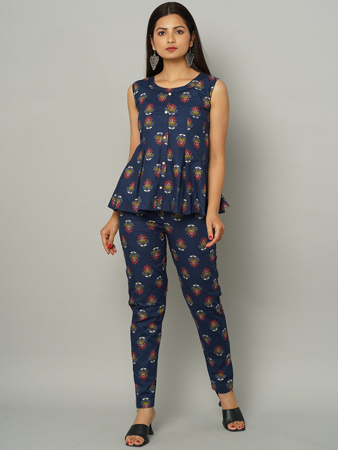 

NAYRA Women Ethnic Motifs Printed Pure Cotton Kurti with Trousers, Navy blue