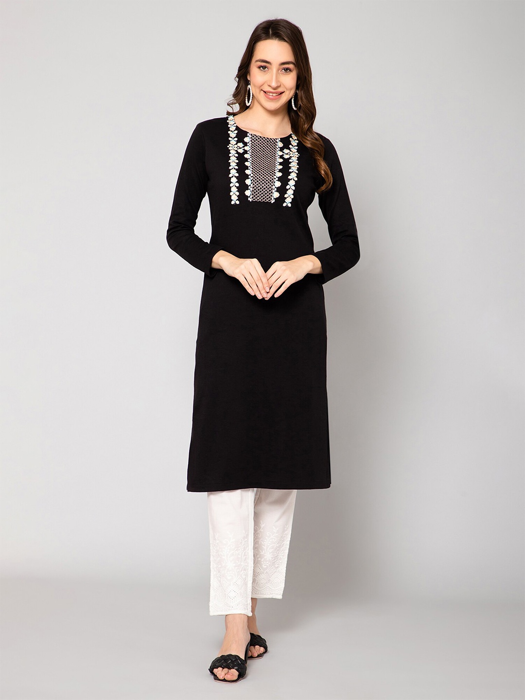 

Cantabil Floral Embroidered Thread Work Cotton Kurta, Black