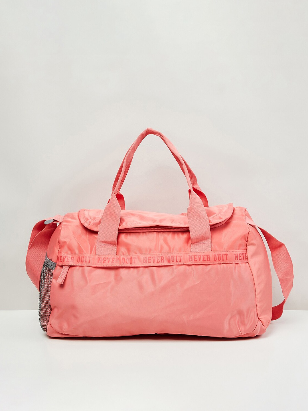 

max Women Printed Duffel Bag, Coral