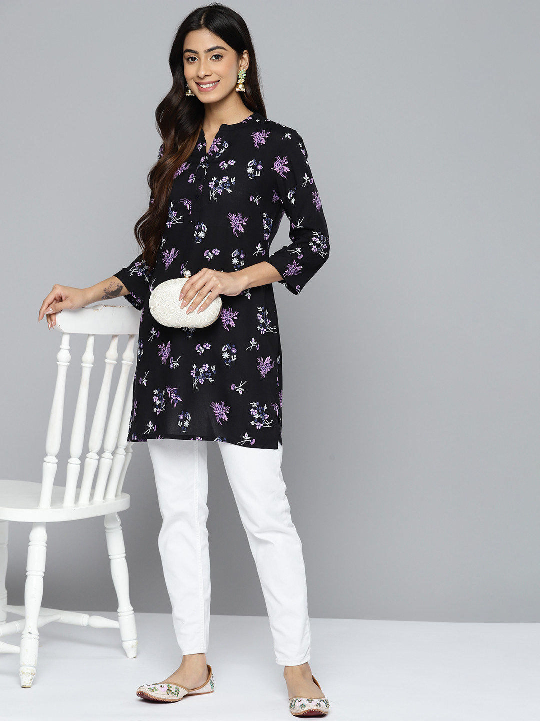 

HERE&NOW Floral Printed Striaght Kurti, Black
