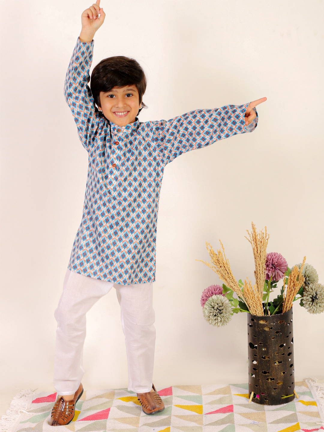 

Superminis Boys Ethnic Motifs Printed Pure Cotton Kurta with Pyjamas, Blue