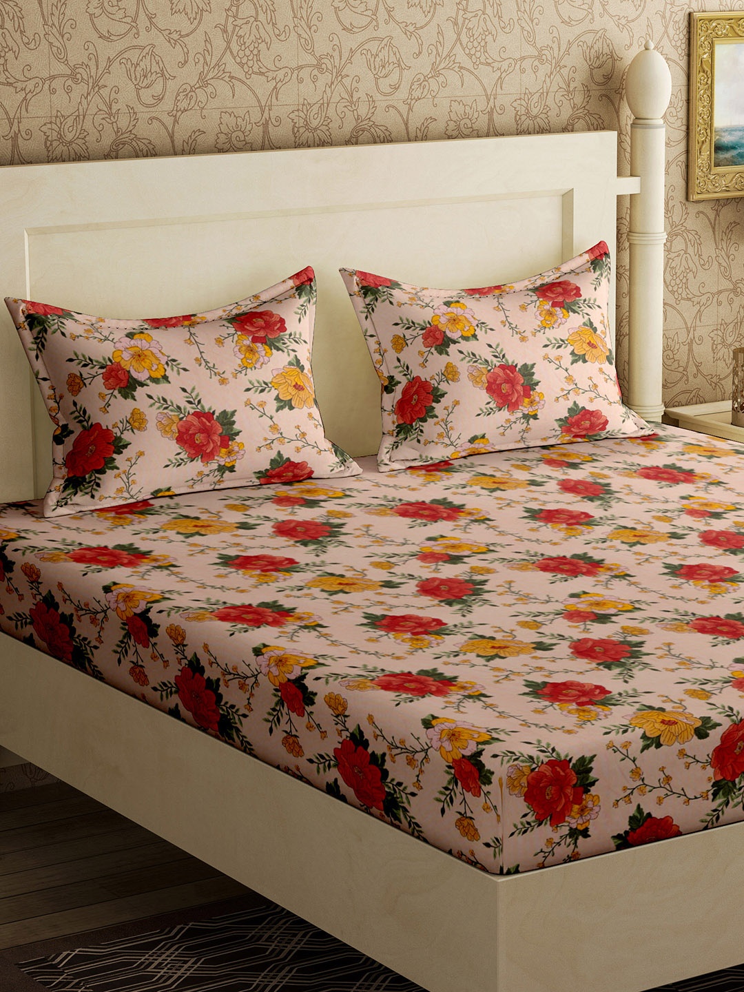 

BELLA CASA Classic Collection Beige & Red 210 TC Flat Queen Bedsheet With 2 Pillow Covers