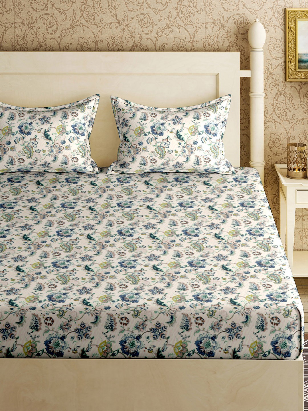 

BELLA CASA Classic Collection White 210 TC Flat Queen Bedsheet With 2 Pillow Covers
