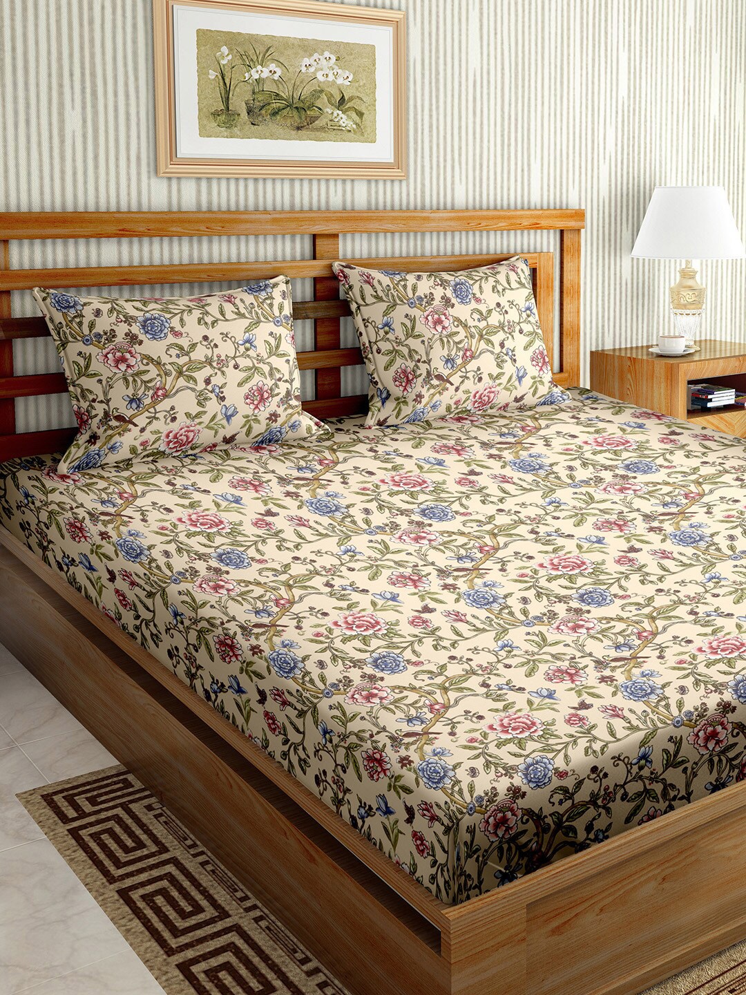 

BELLA CASA Classic Collection Cream-Coloured Fitted Queen Bedsheet & 2 Pillow Covers