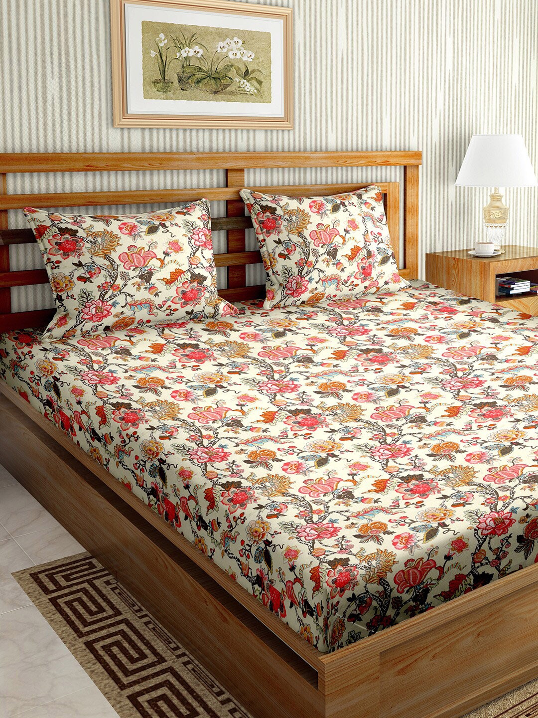 

BELLA CASA Classic Collection Cream-Coloured Fitted Queen Bedsheet & 2 Pillow Covers