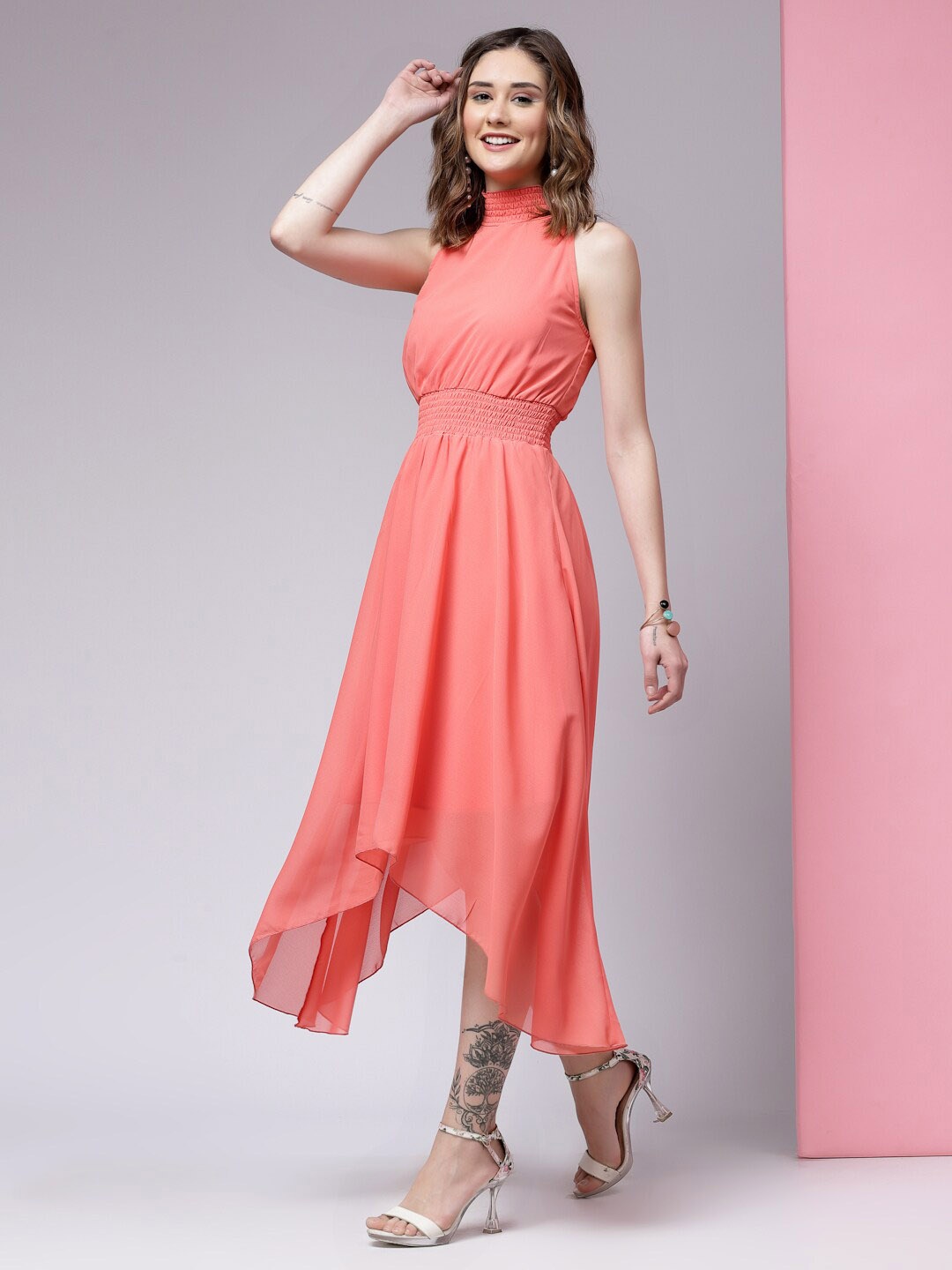 

KASSUALLY Halter Neck Waist Smocking Midi Dress, Peach