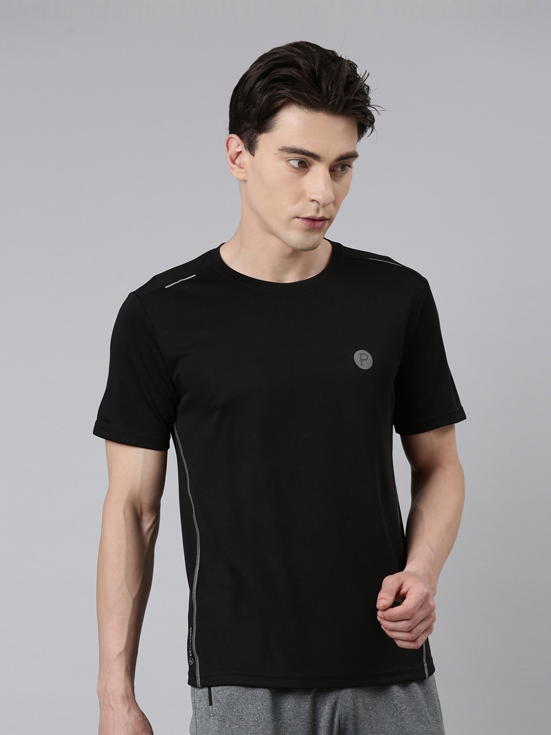 

Pepe Jeans Men Round Neck T-shirt, Black