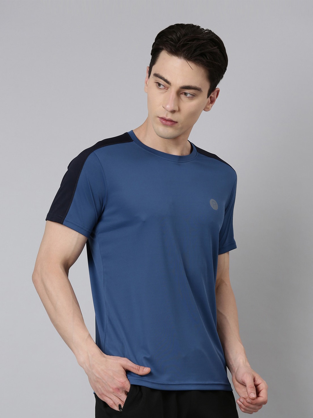 

Pepe Jeans Men Round Neck T-shirt, Teal
