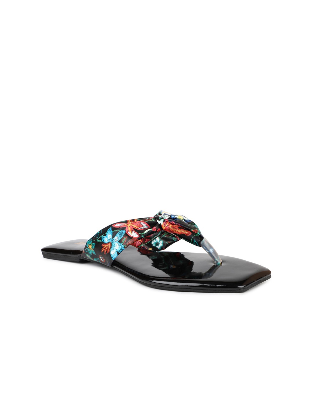 

Inc 5 Women Printed T-Strap Flats, Black