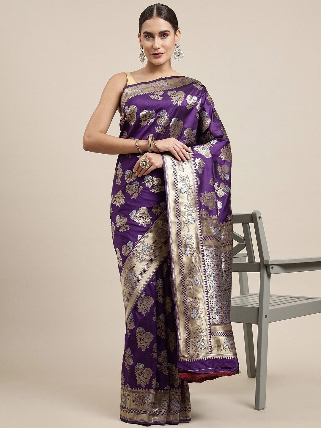 

Royal Rajgharana Saree Woven Design Zari Pure Silk Banarasi Sarees, Purple