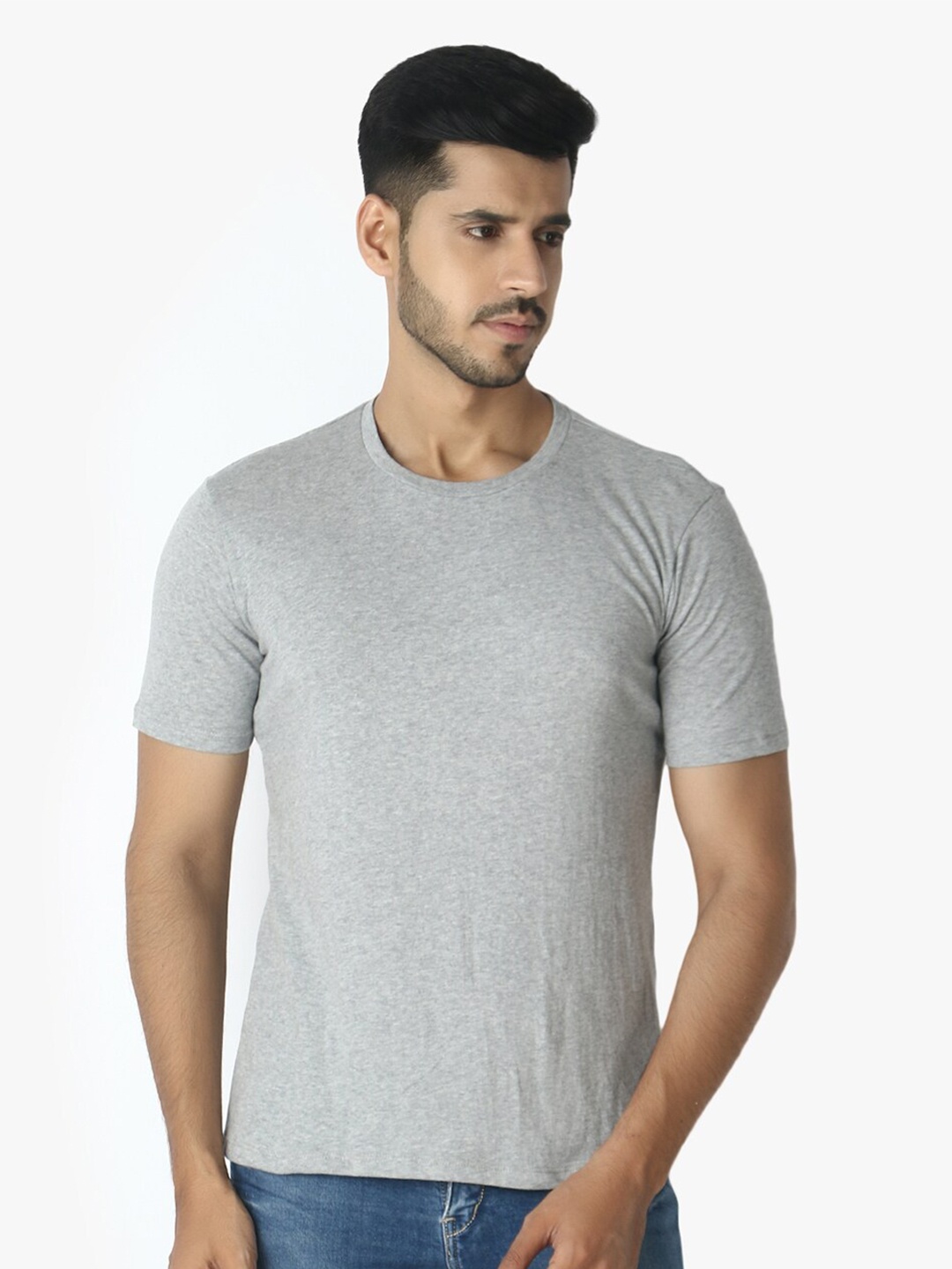 

LE BOURGEOIS Men Solid Round Neck Cotton T-shirt, Grey