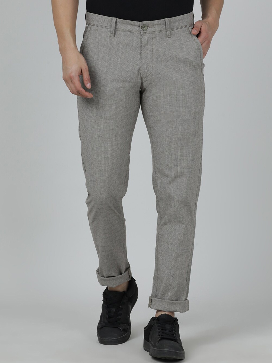

Crocodile Men Checked Tapered Fit Cotton Trousers, Grey