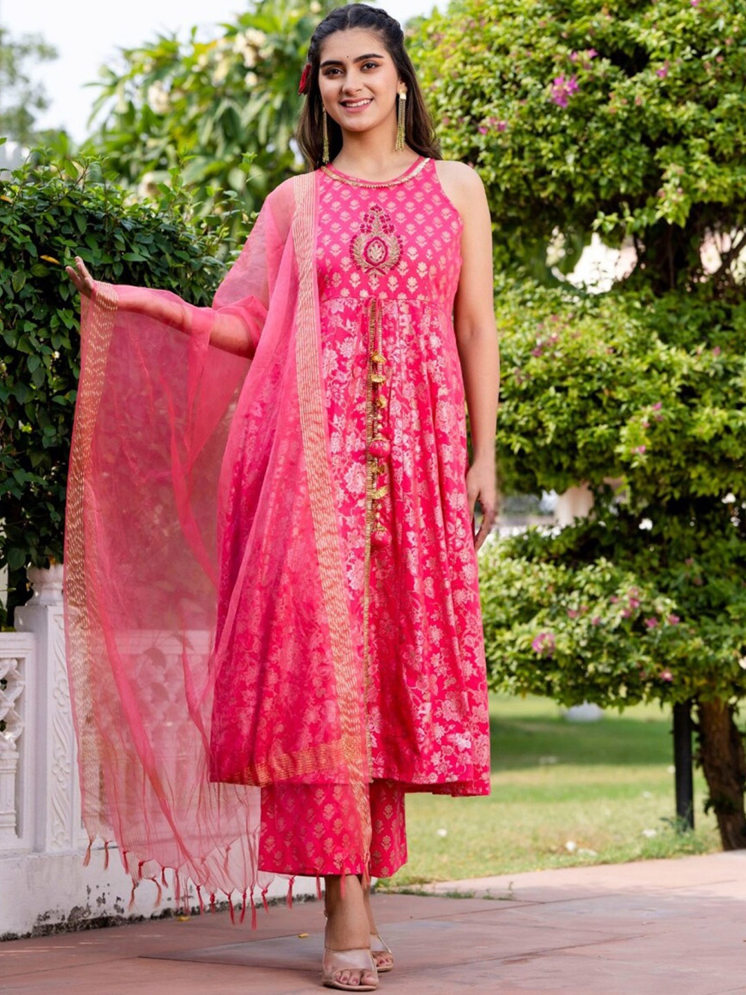 

ArtiZenWeaves Floral Printed High Slit Pure Cotton Kurta with Trousers & Dupatta, Pink