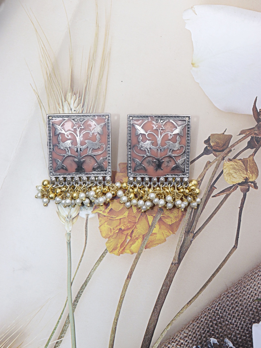 

VAGHBHATT Silver-Plated Square Oxidised Studs Earrings, Peach