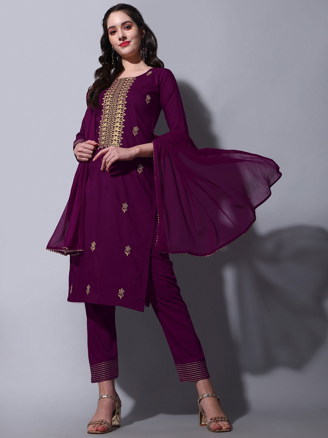 

ASPORA Embroidered Straight Kurta with Trousers & With Dupatta, Purple