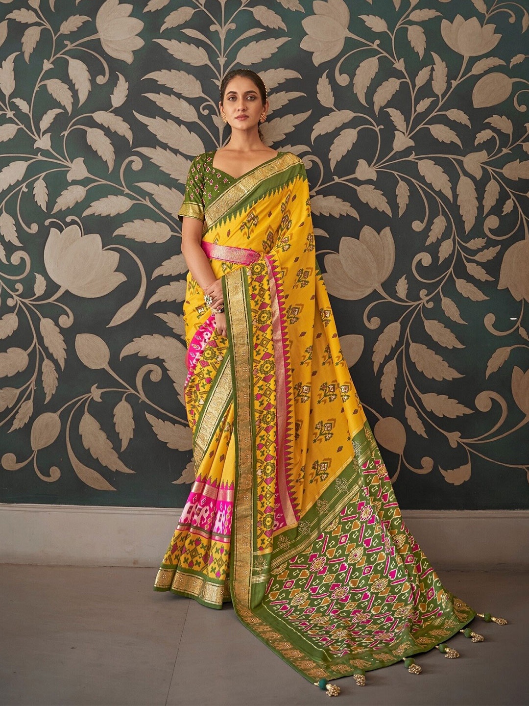 

Mitera Ethnic Motifs Zari Patola Saree, Yellow