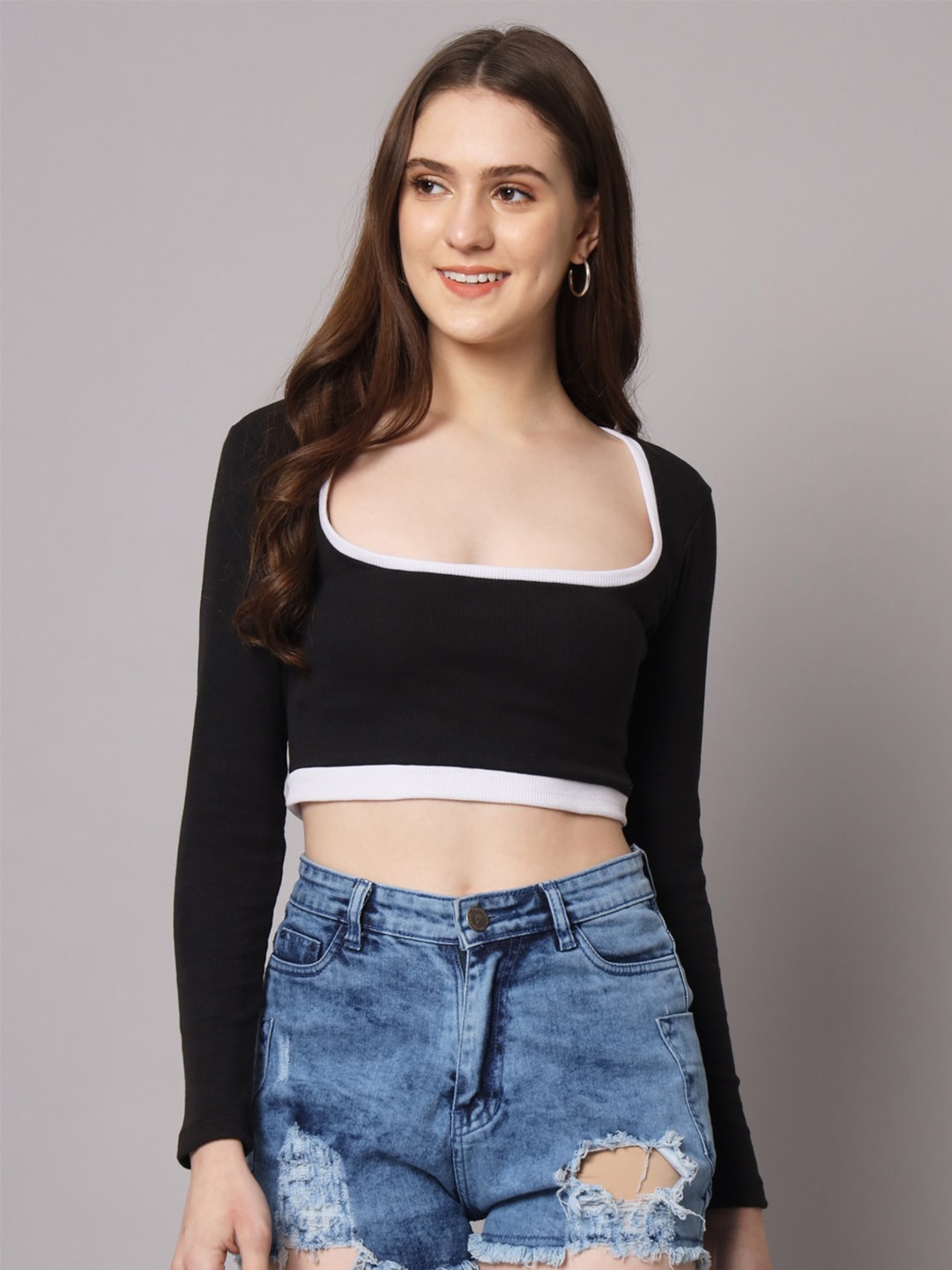 

AAHWAN Colourblocked Cotton Crop Top, Black