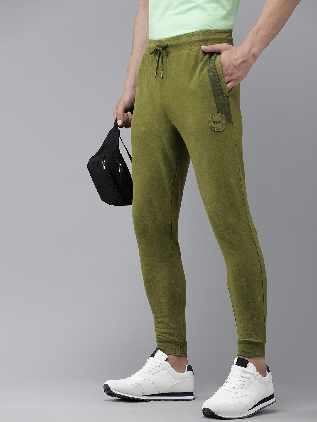 

THE BEAR HOUSE Ardor Edition Men Washed Pure Cotton Slim Fit Track Pants, Green