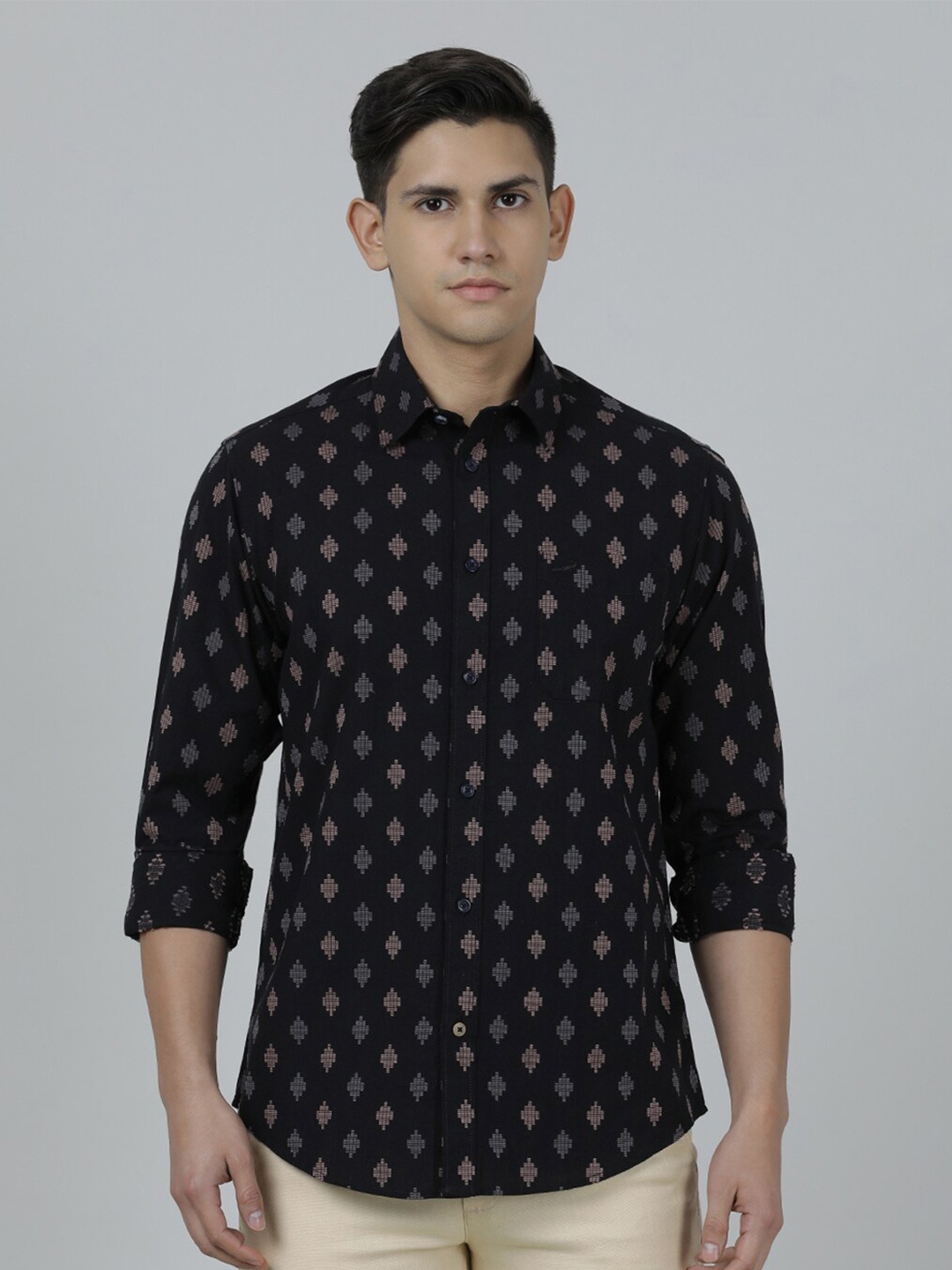 

Crocodile Geometric Printed Casual Cotton Shirt, Black