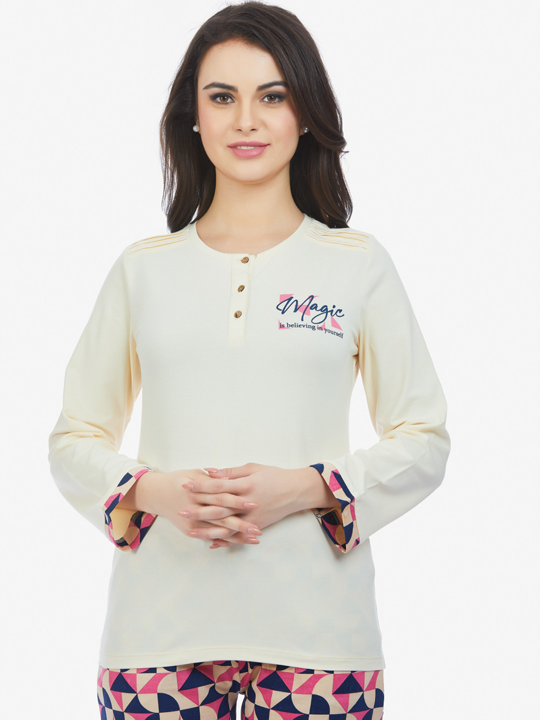 

MAYSIXTY Women Geometric Printed Pure Cotton Night Suit, Cream