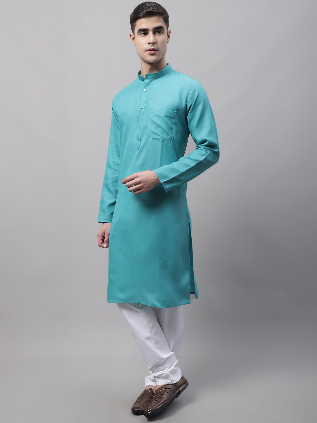 

Jompers Men Solid Pure Cotton Kurta with Churidar, Green