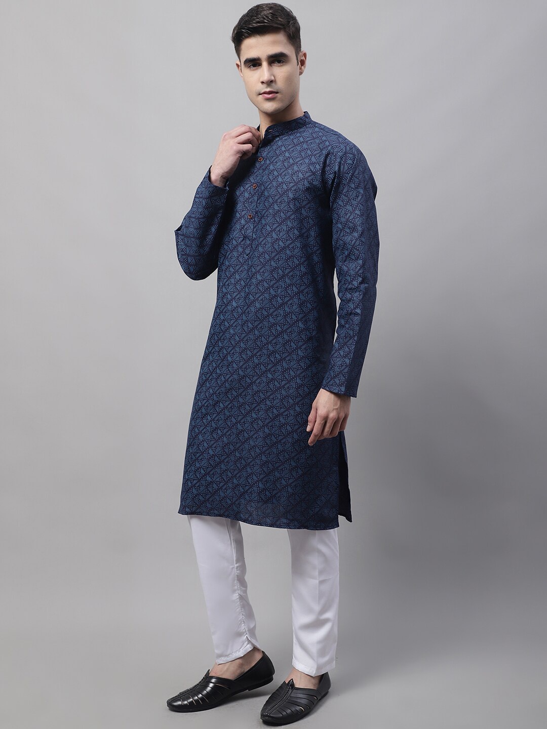 

Jompers Men Printed Pure Cotton Kurta With Pyjamas, Navy blue