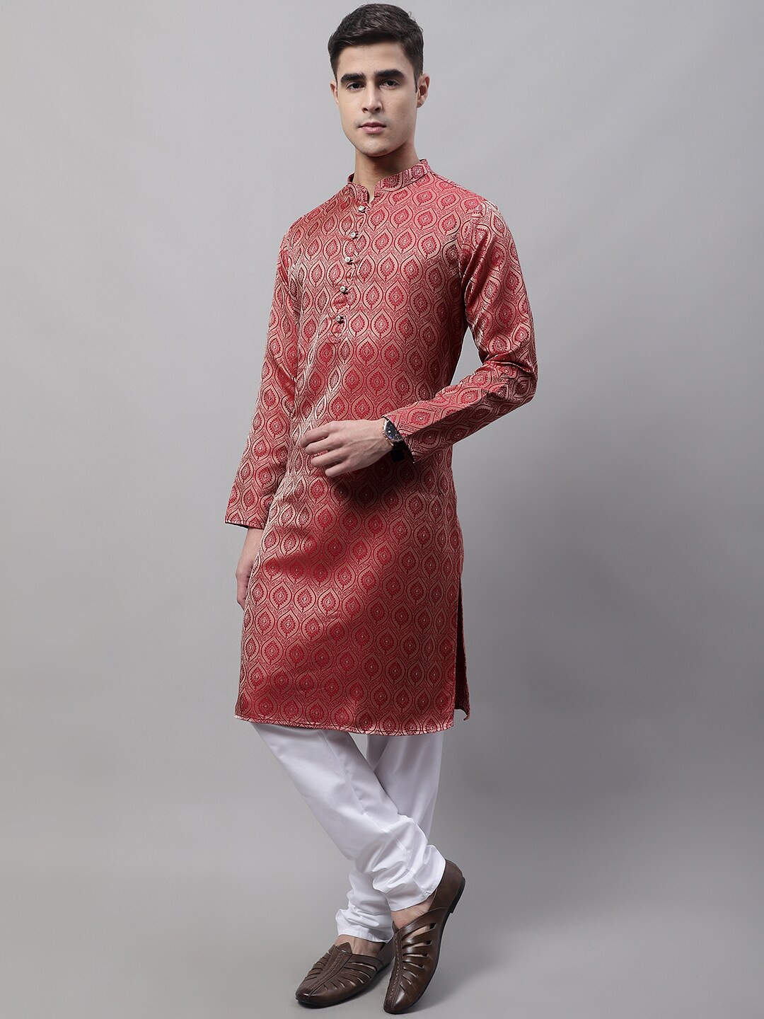 

Jompers Men Woven Design Kurta With Churidar, Maroon