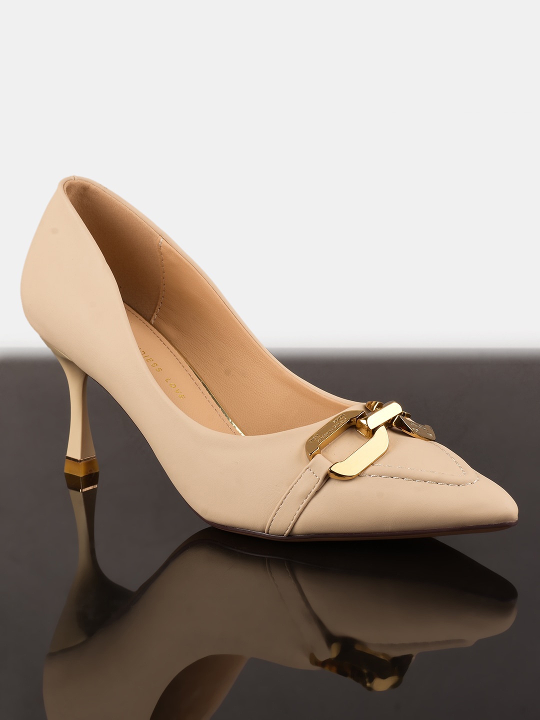 

BuckleUp Textured Kitten Pumps, Peach