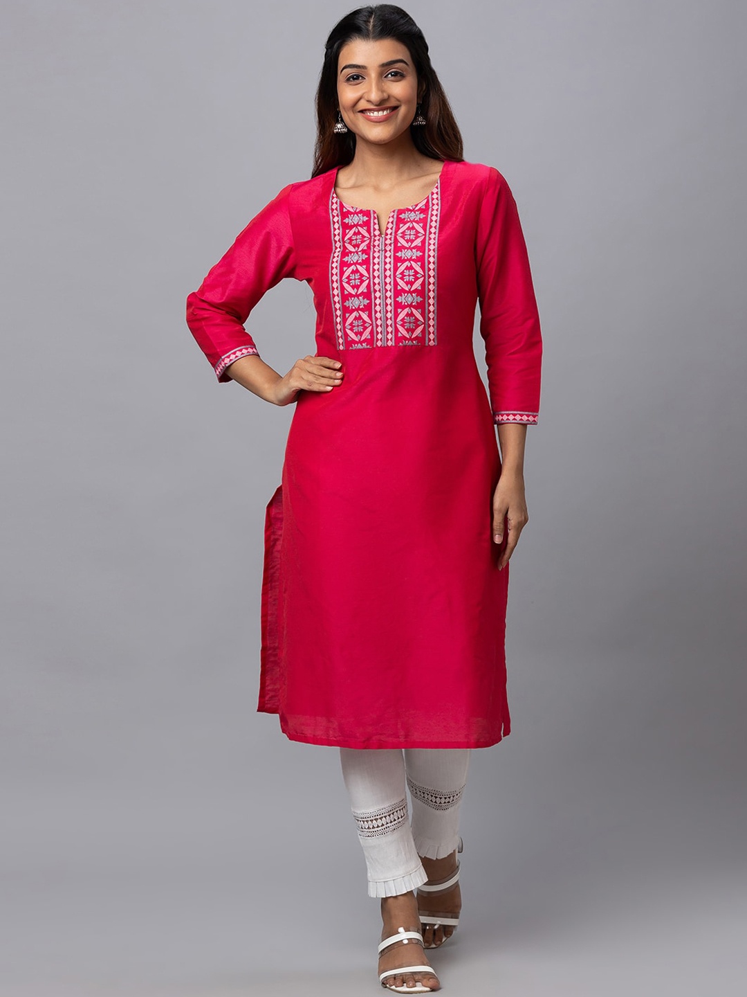 

Globus Yoke Design Ethnic Printed Notched Neck Straight Kurta, Pink
