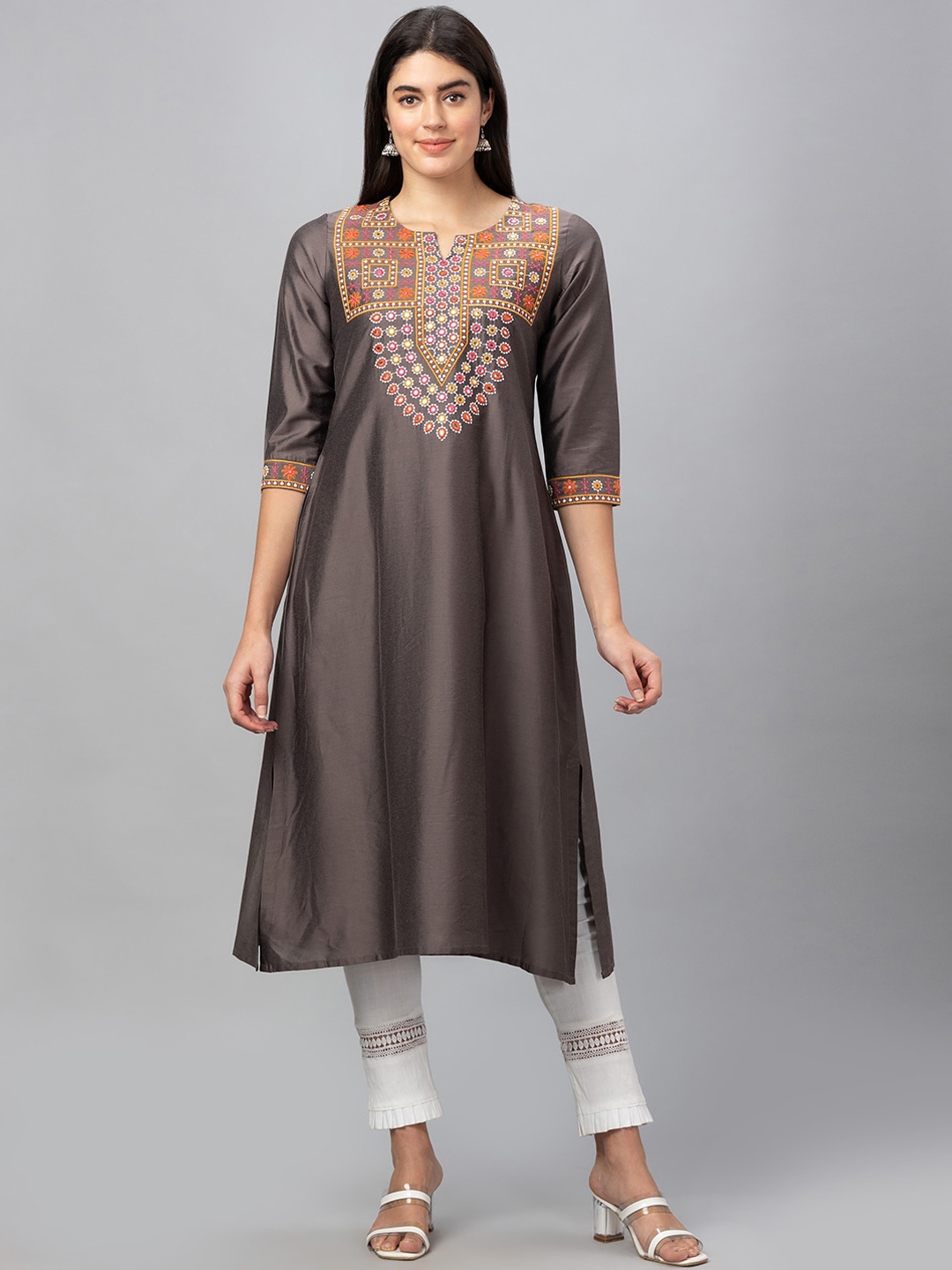 

Globus Women Ethnic Motifs Yoke Design Thread Work Kurta, Grey