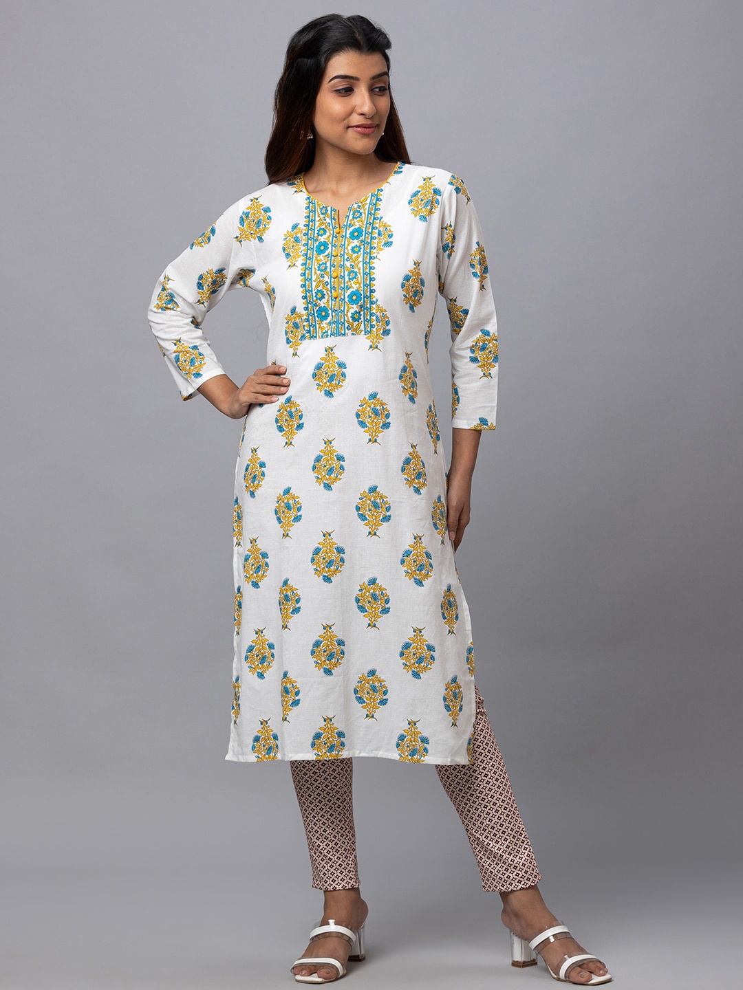 

Globus Women Ethnic Motifs Printed Pure Cotton Straight Kurta, White