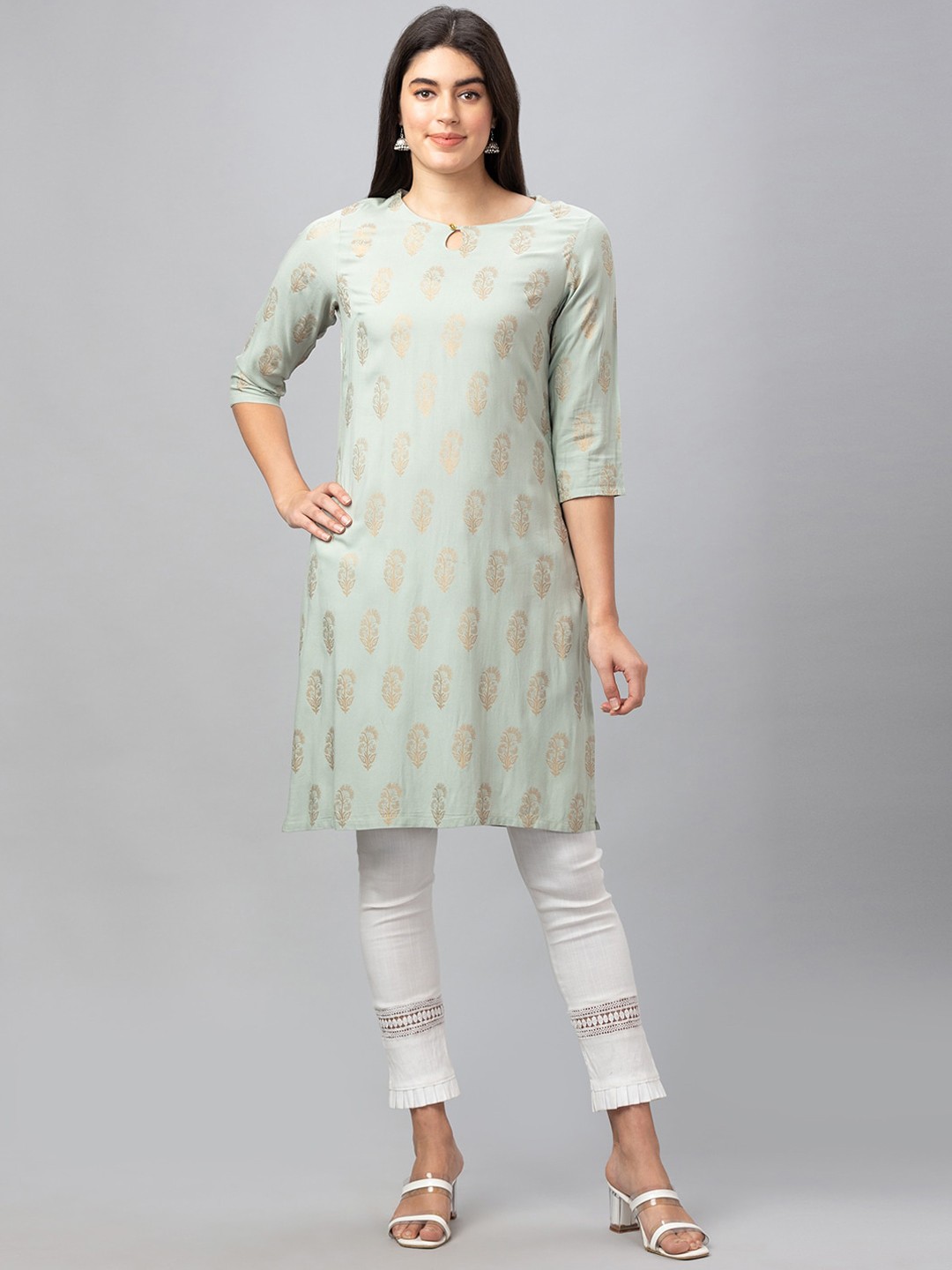 

Globus Ethnic Motifs Printed Keyhole Neck Straight Kurta, Sea green