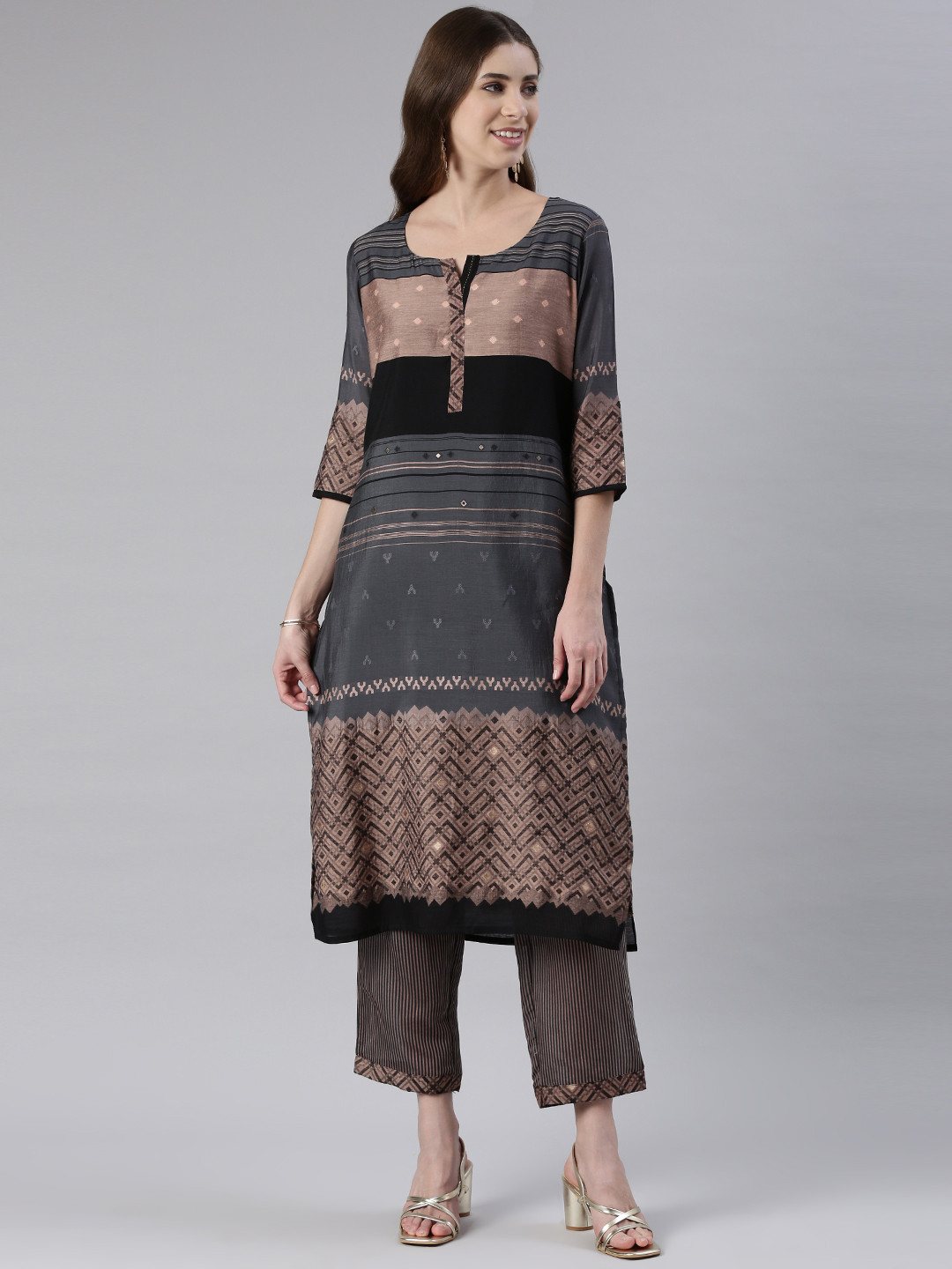

ETIQUETTE Woven Design Chanderi Silk Kurta With Trousers, Peach